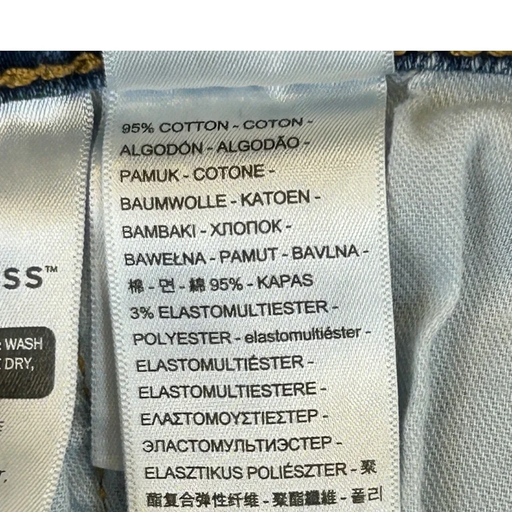 Levis these levi